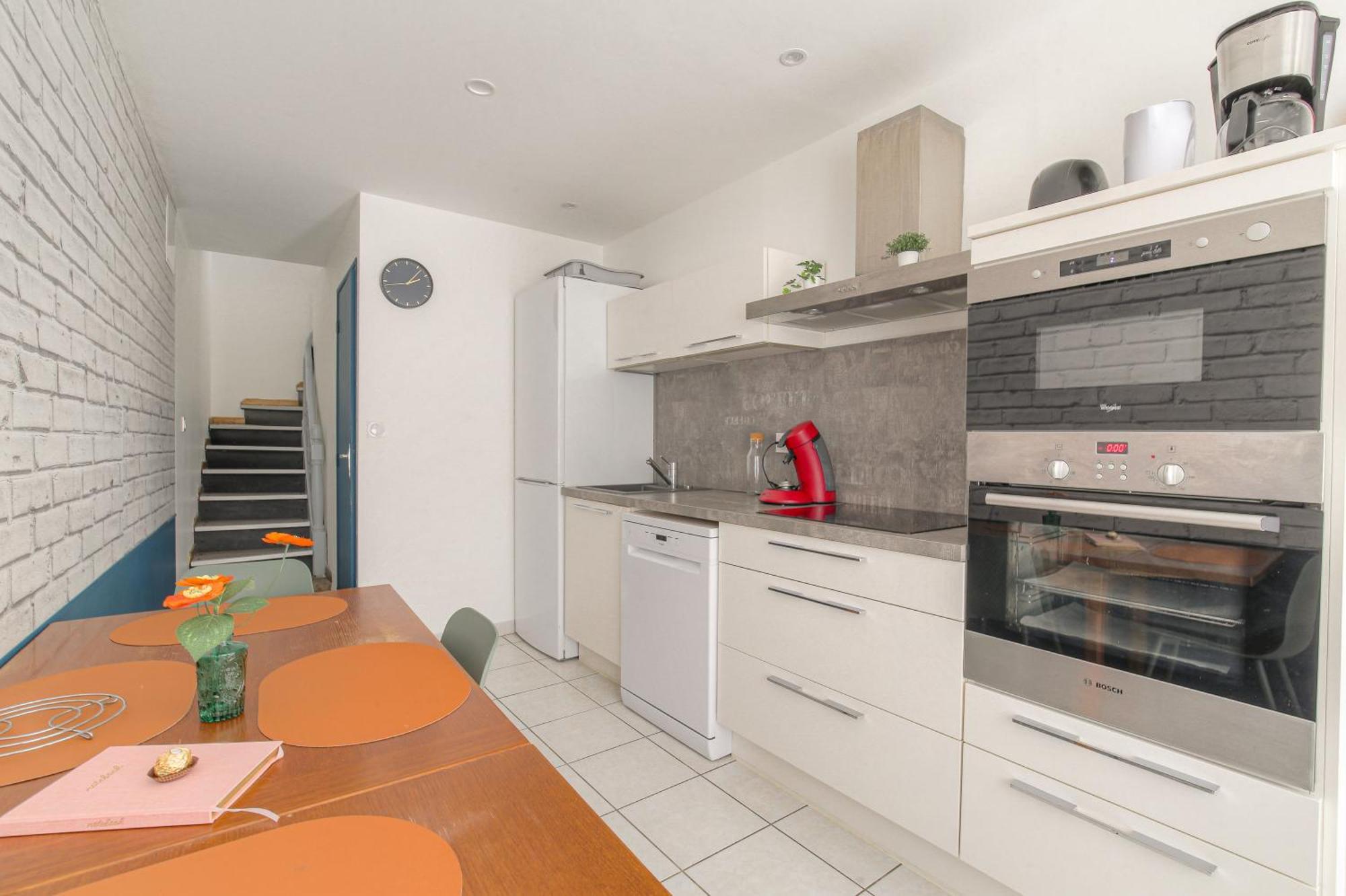 Jolie Maison Cosy à Lagnieu, proche CNPE Extérieur photo
